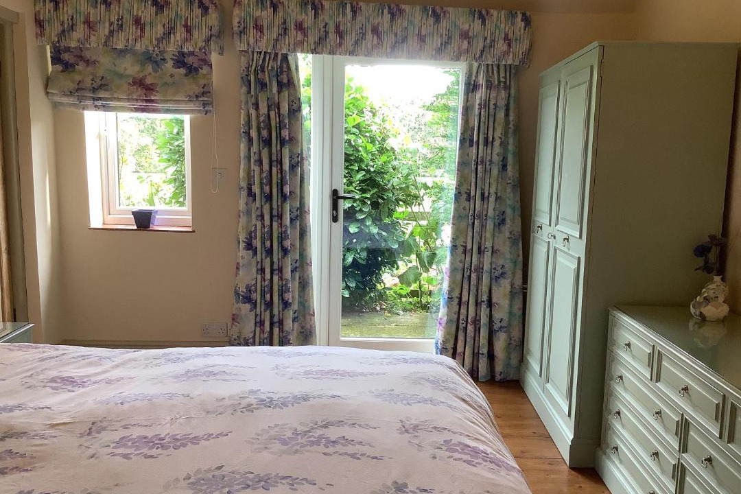 Photo of Others in Low Catton