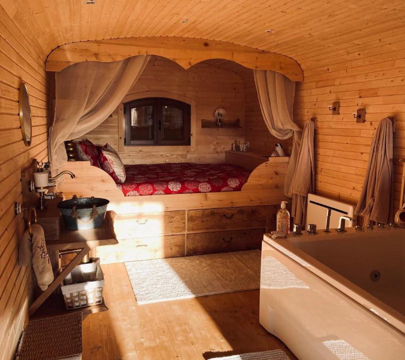 Photo of Others in Neuville-sur-Sarthe