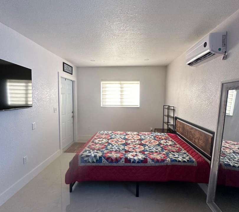 Photo of Bedroom in Miramar