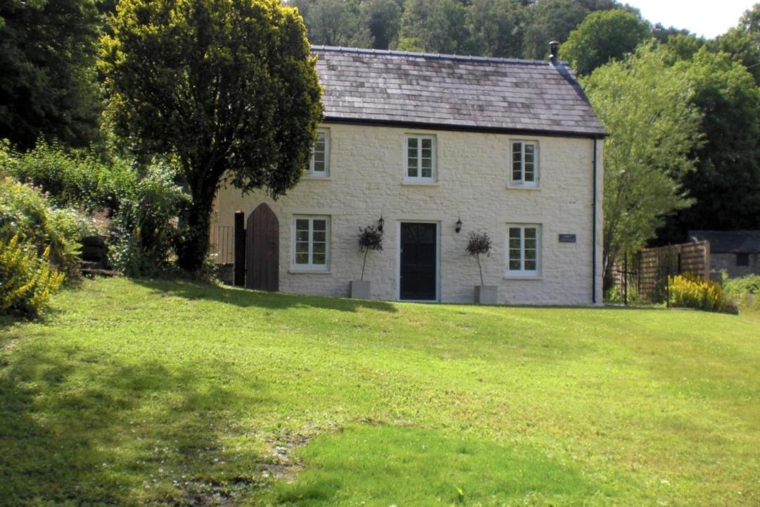 Photo of Others in Tintern