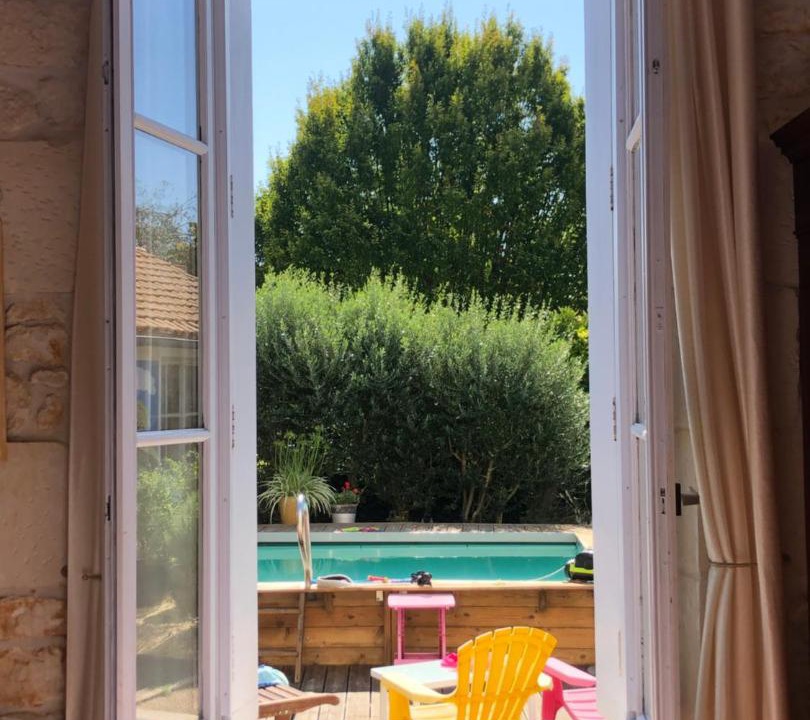 Photo of Others in Pons