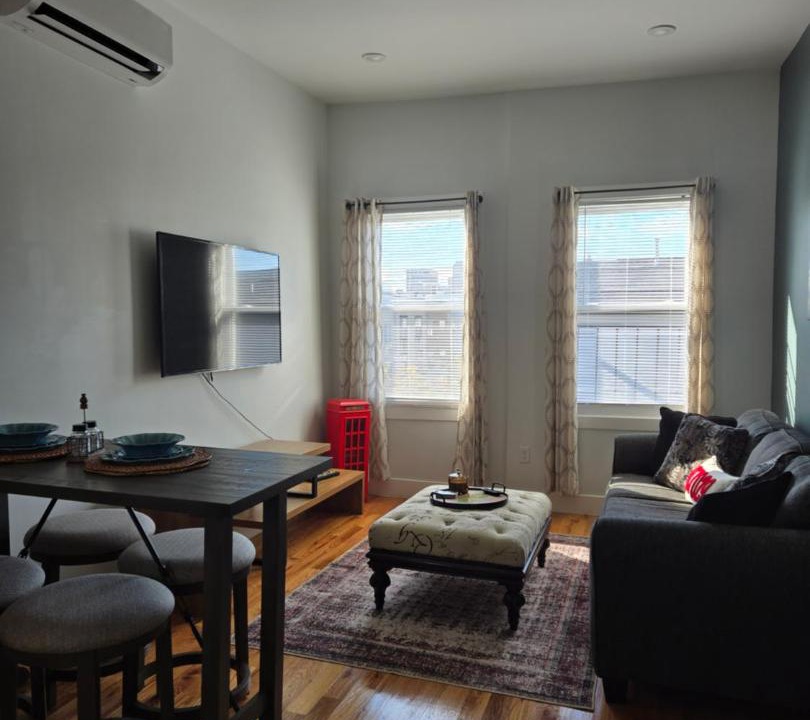 Photo of Livingroom in Harrison