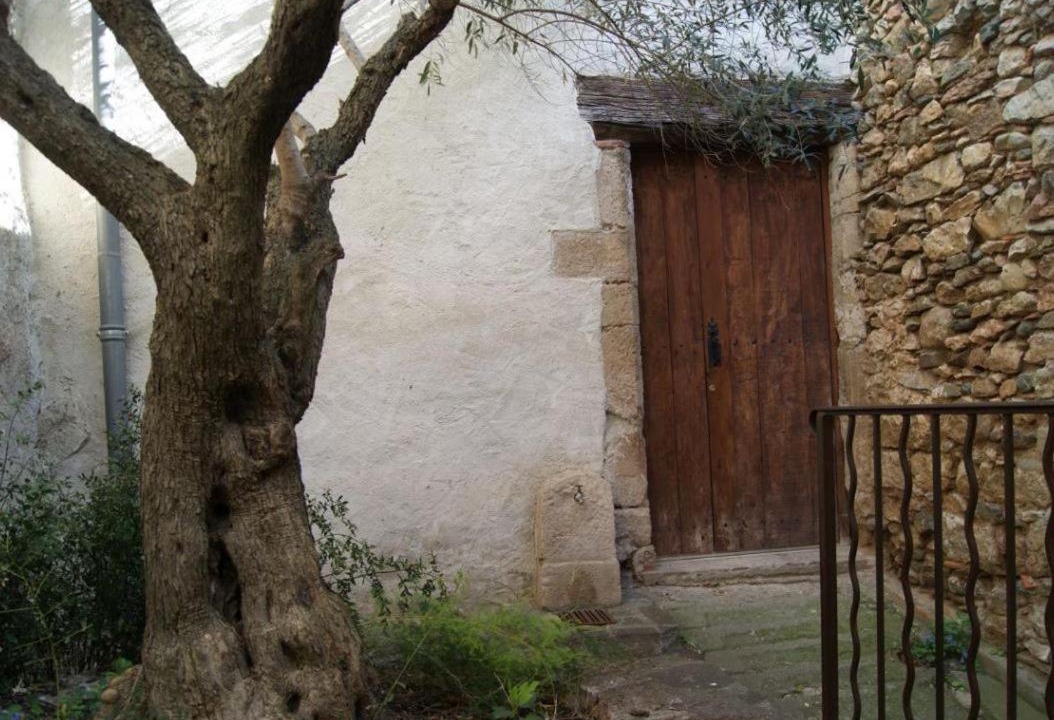 Photo of Buildings in Caunes-Minervois