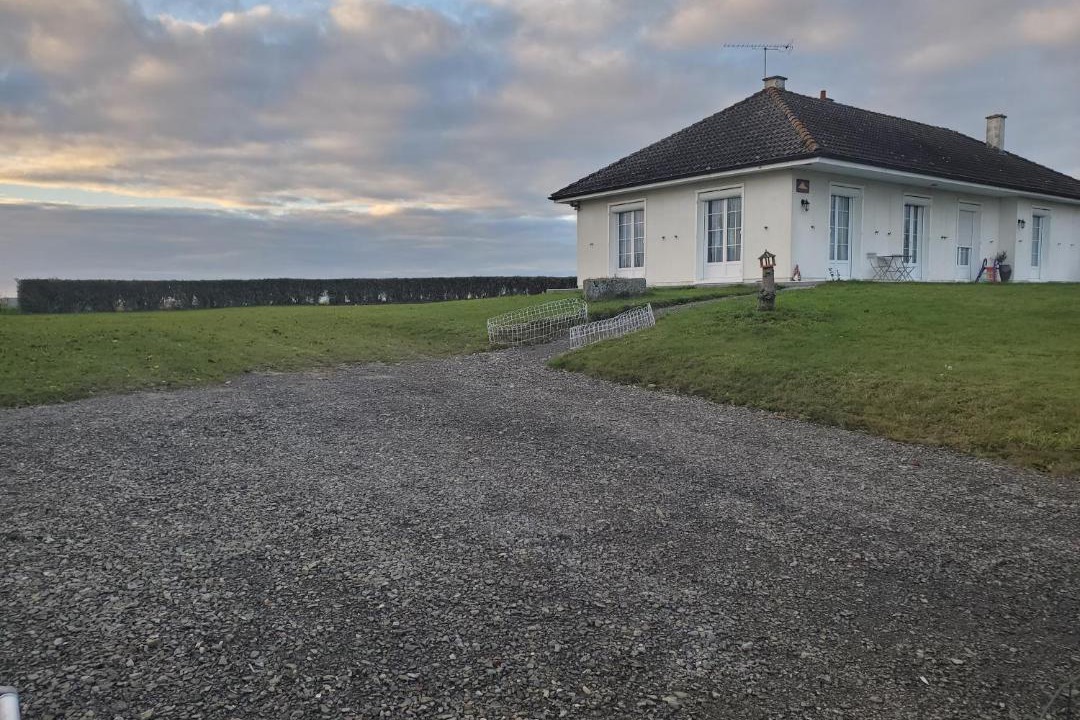 Photo of Others in Moidrey