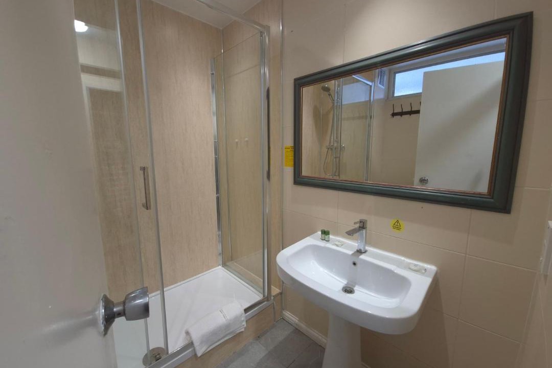 Photo of Bathroom in London Borough of Hounslow