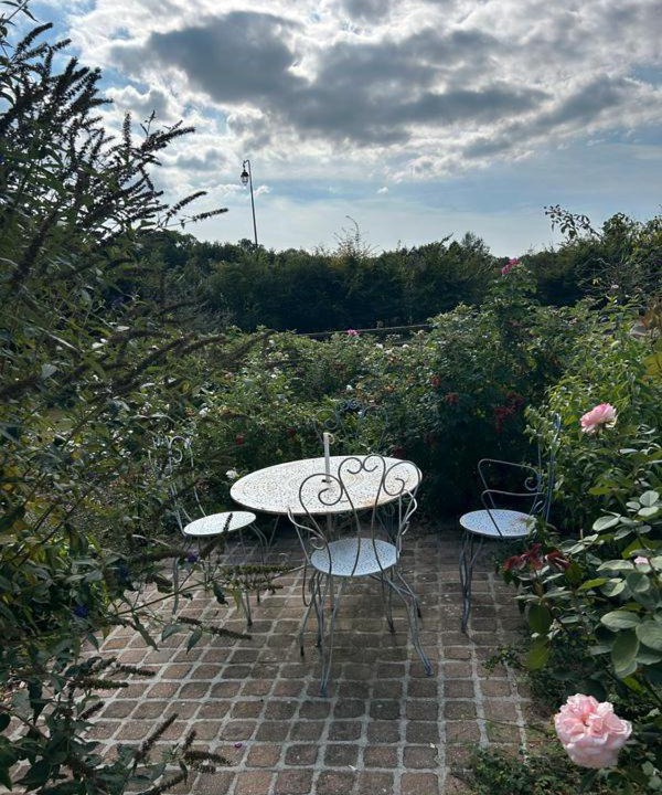 Photo of Others in Ouilly-du-Houley