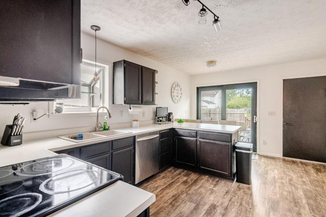 Photo of Kitchen in Grove City