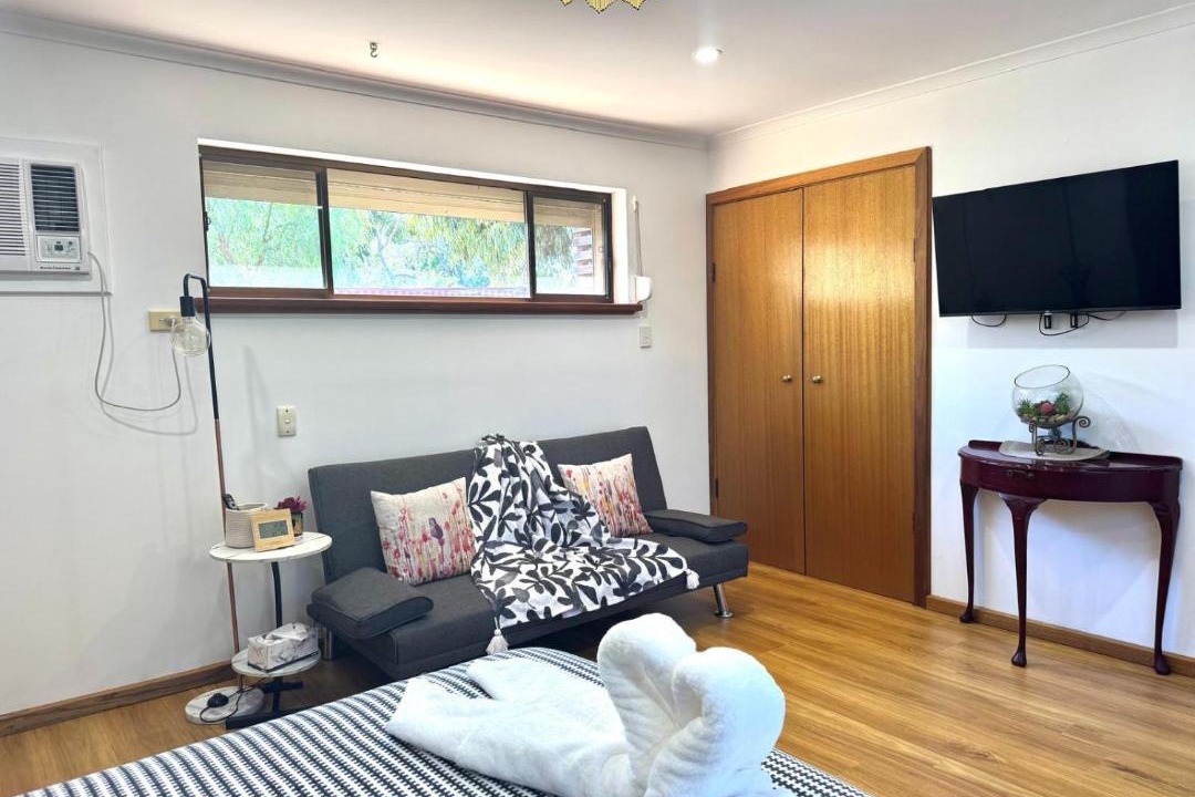 Photo of Others in Elizabeth North