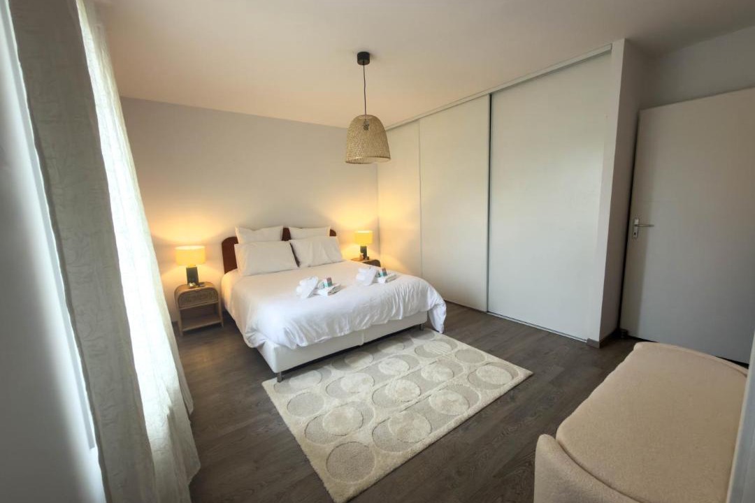 Photo of Bedroom in Vezeronce-Curtin