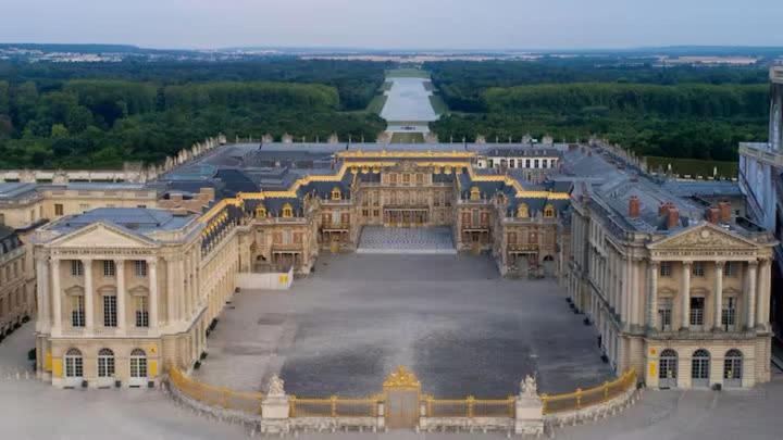 Photo of Others in Sevres