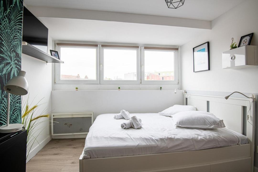 Photo of Others in Fives