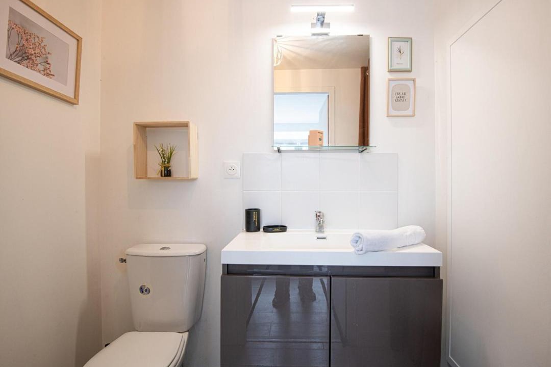 Photo of Others in Fives