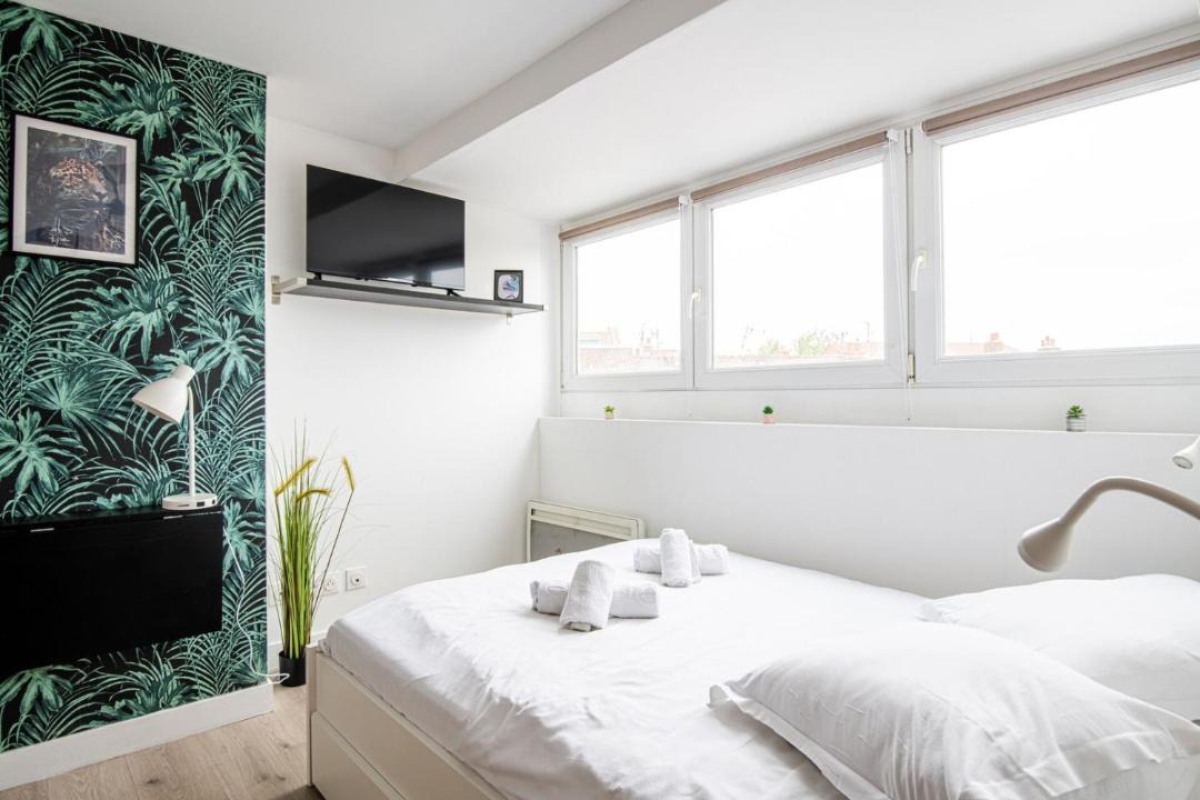 Photo of Others in Fives