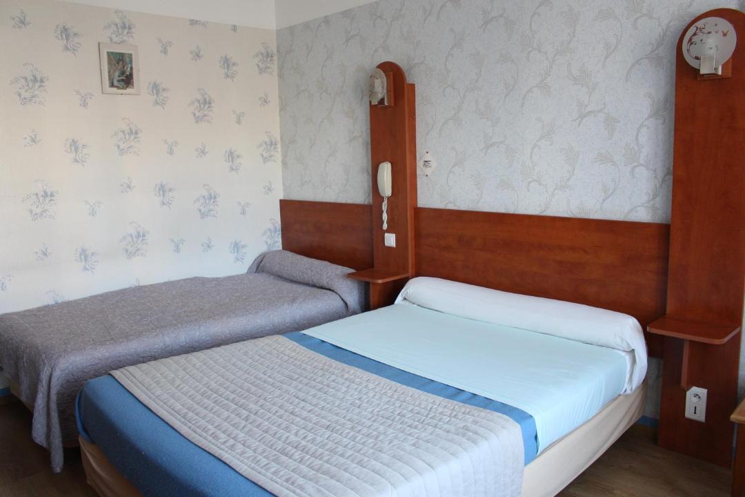 Photo of Bedroom in Bellegarde-sur-Valserine