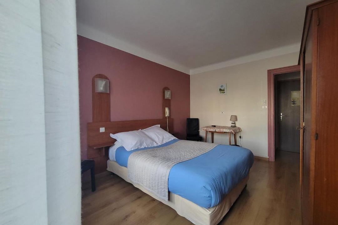 Photo of Bedroom in Bellegarde-sur-Valserine