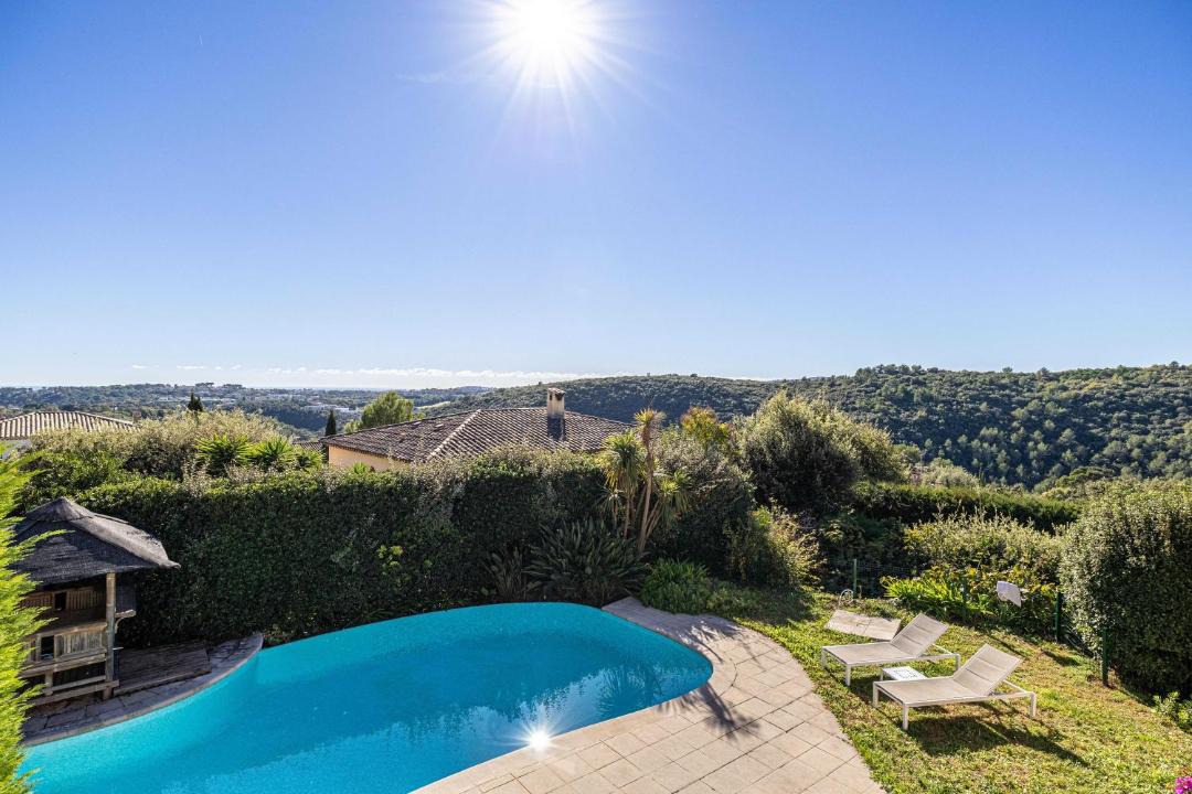 Photo of Others in Biot