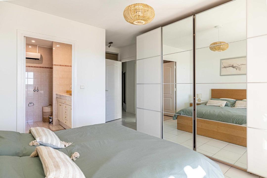 Photo of Bedroom in Biot