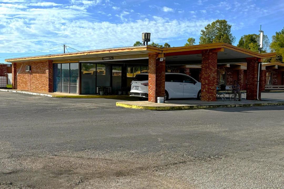 Photo of Others in Dexter
