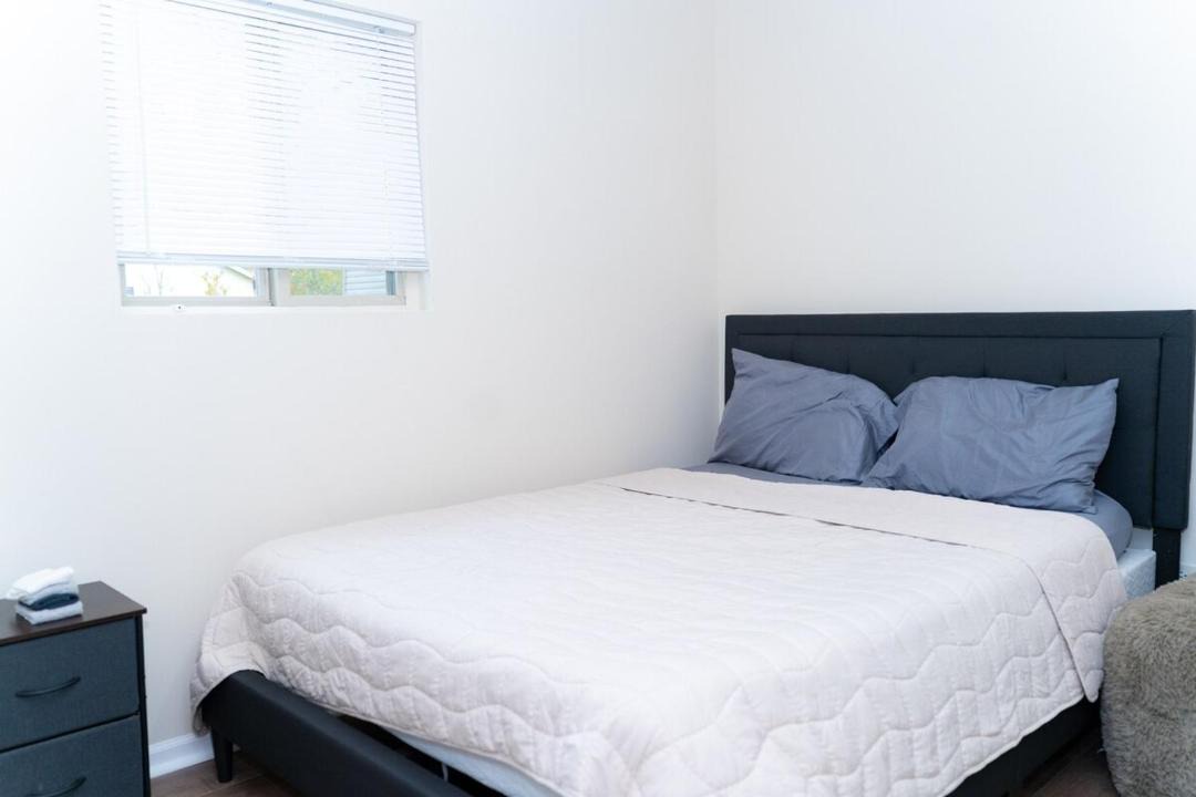 Photo of Bedroom in Carpentersville