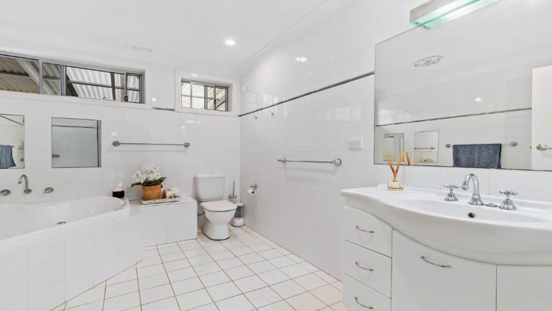 Photo of Bathroom in Hawks Nest