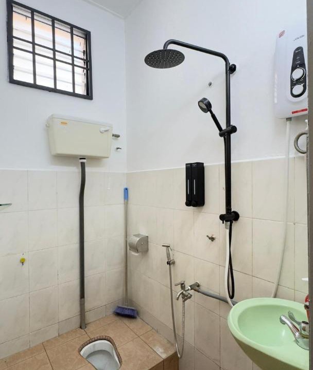 Photo of Bathroom in Taman Matahari Height