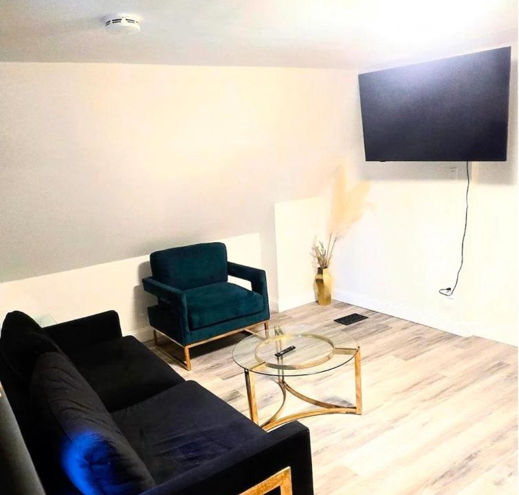 Photo of Livingroom in Downtown Niagara Falls