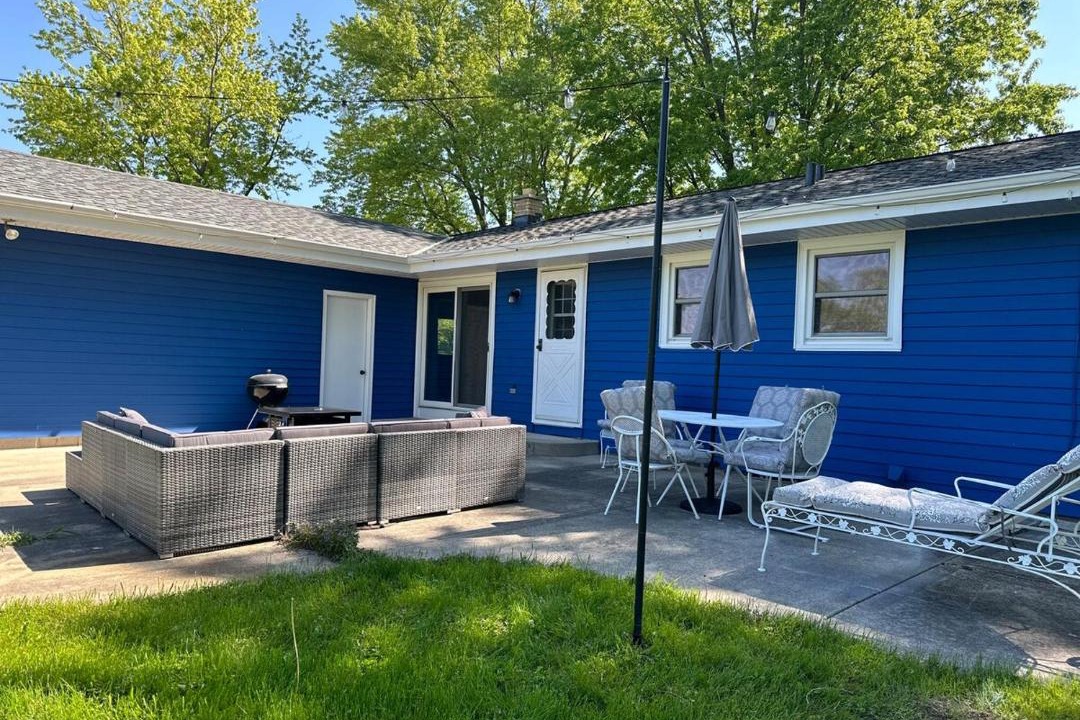 Photo of Others in New Munster