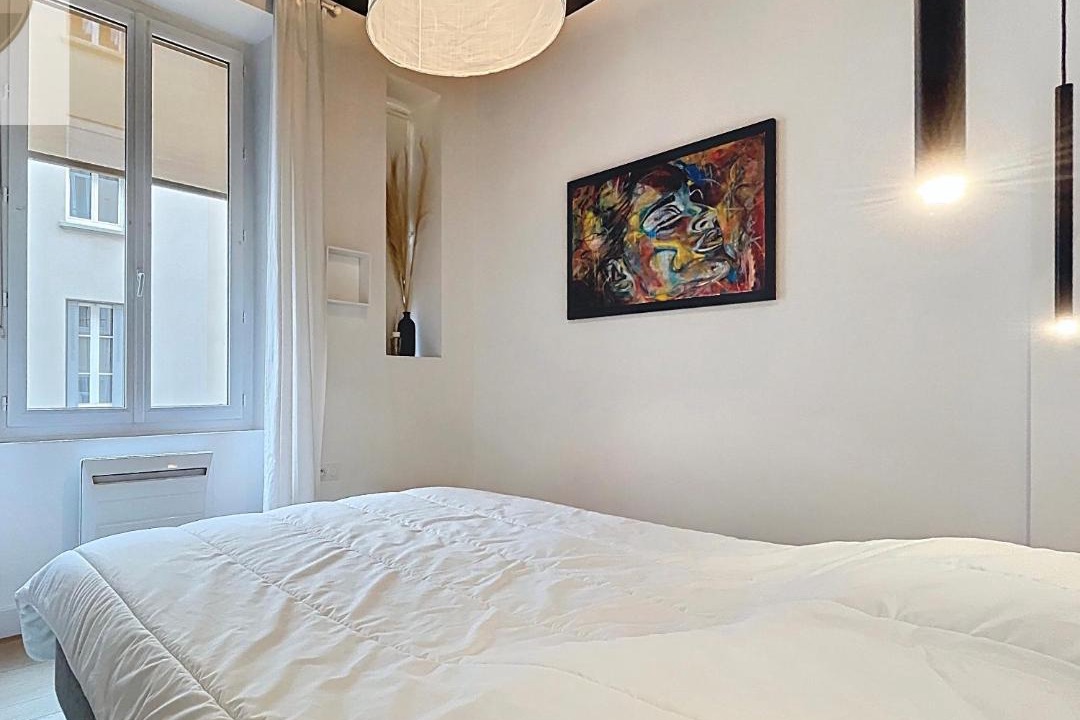 Photo of Bedroom in Grenoble City Centre