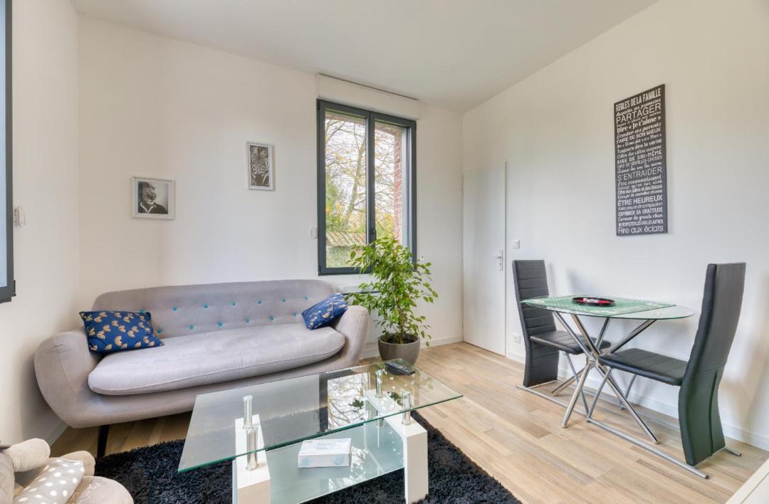 Photo of Others in Butot