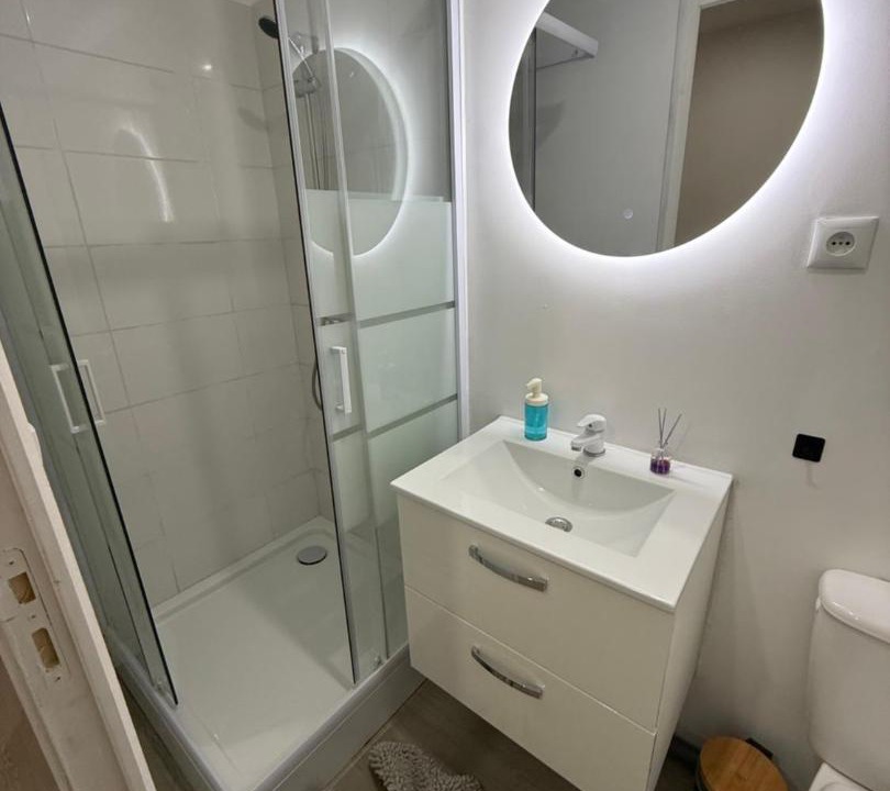 Photo of Bathroom in Villeneuve-Saint-Georges