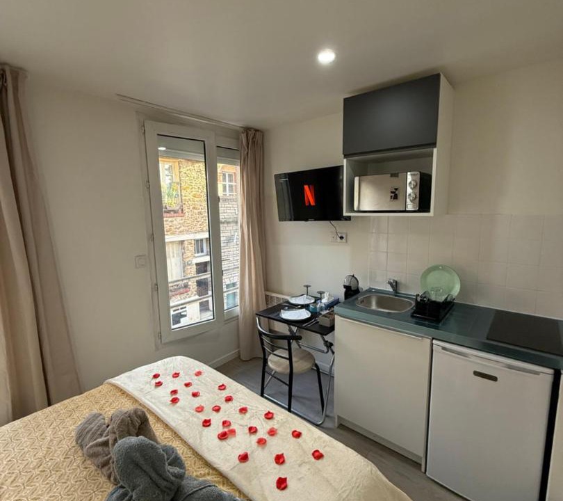 Photo of Bedroom in Villeneuve-Saint-Georges