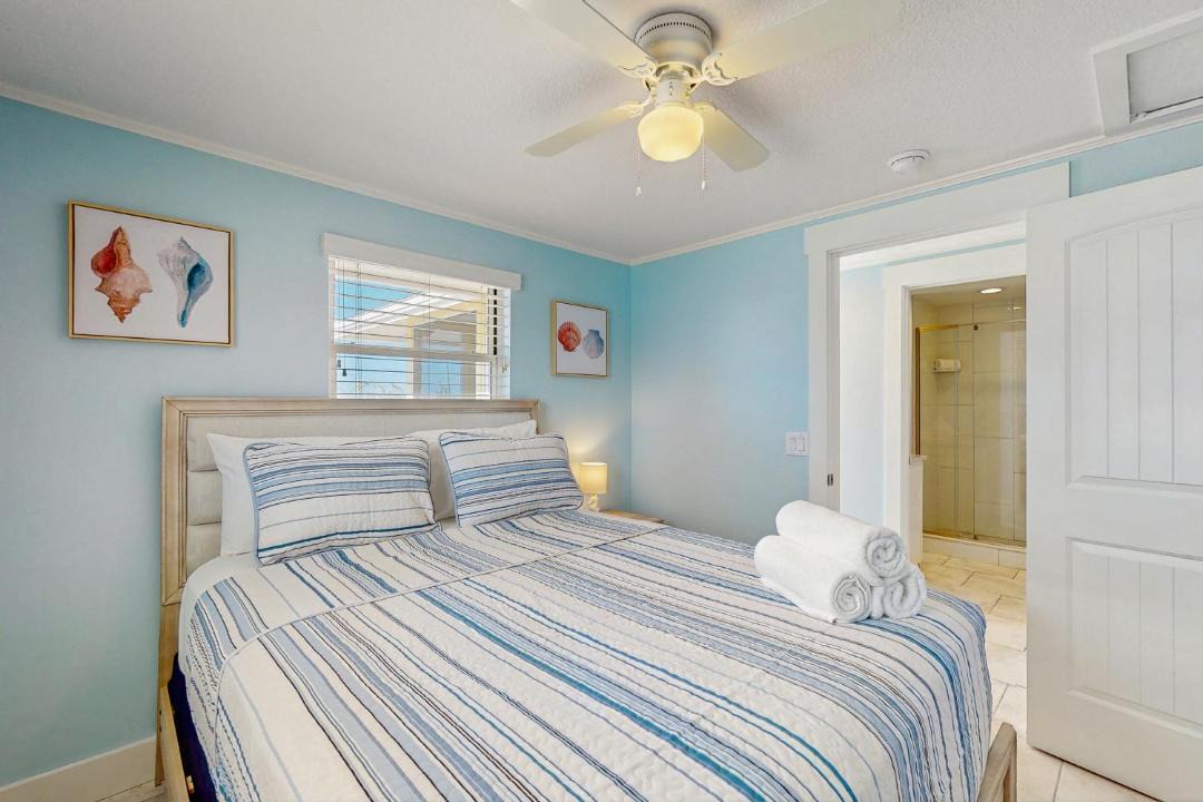 Photo of Bedroom in Holmes Beach