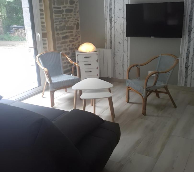 Photo of Others in Tirepied