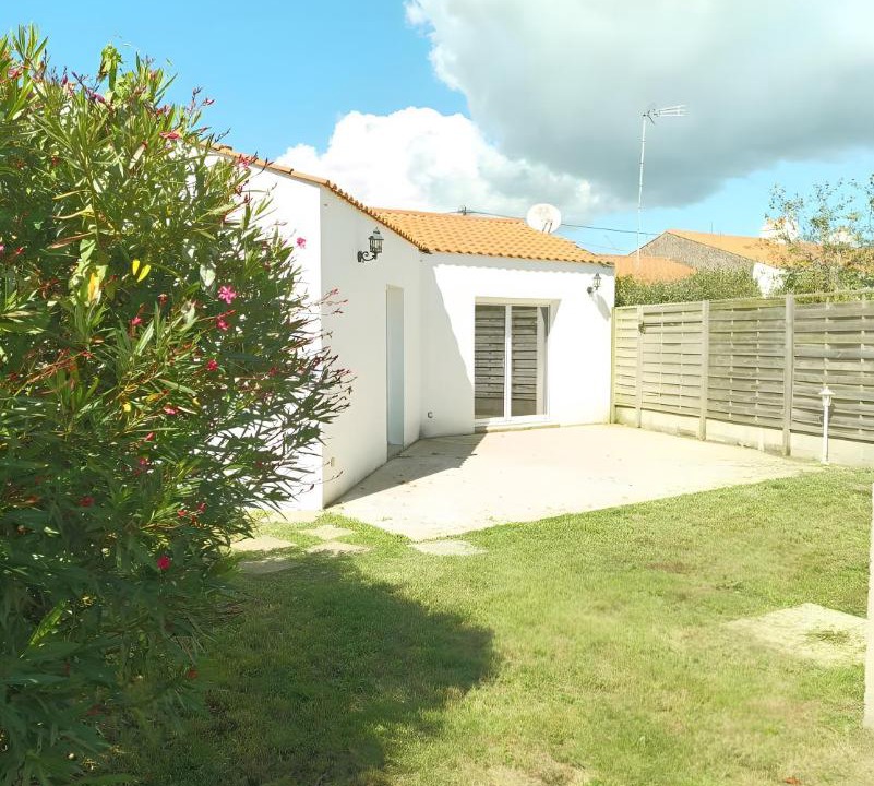 Photo of Others in LʼIle-dʼOlonne