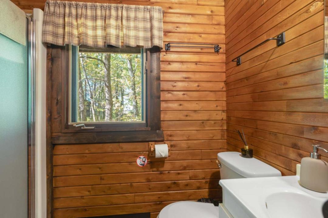 Photo of Bathroom in Sainte-Anne-de-Sorel