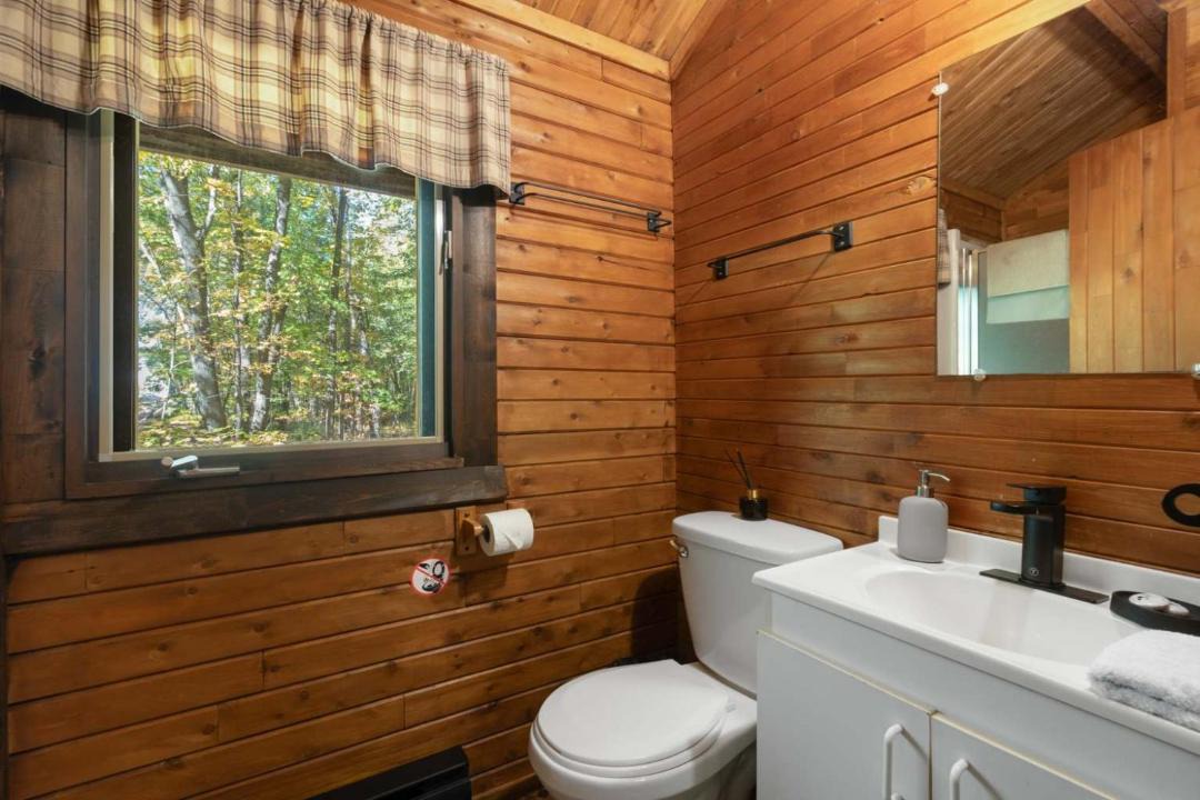 Photo of Bathroom in Sainte-Anne-de-Sorel