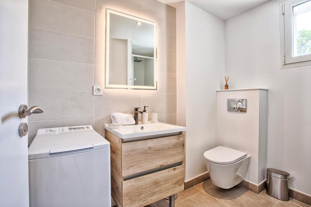 Photo of Bathroom in Tourgeville