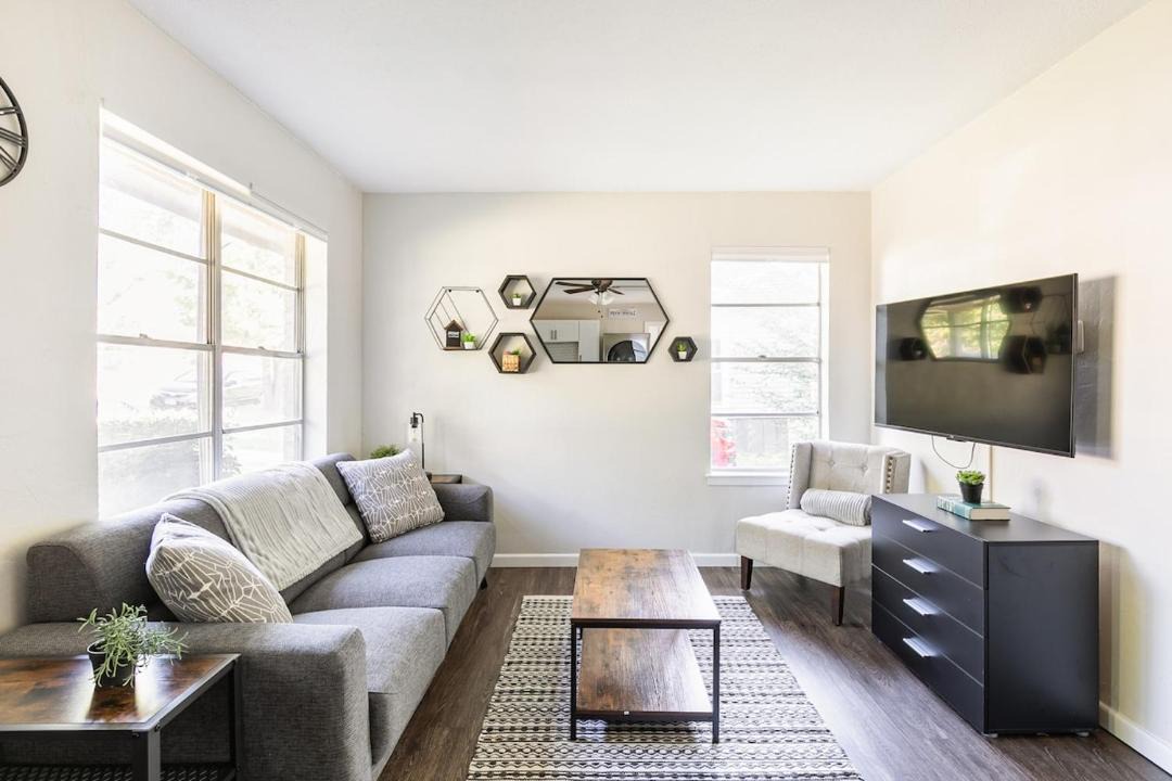 Photo of Livingroom in Whitesboro