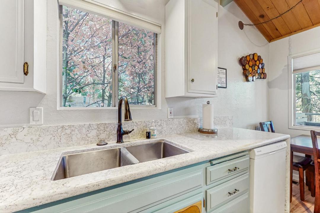 Photo of Kitchen in Arrowhead Villas