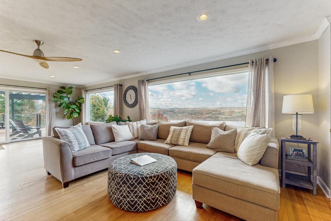 Photo of Others in Burdett