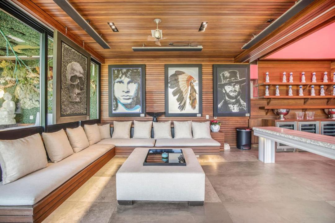 Photo of Others in Hollywood Hills West