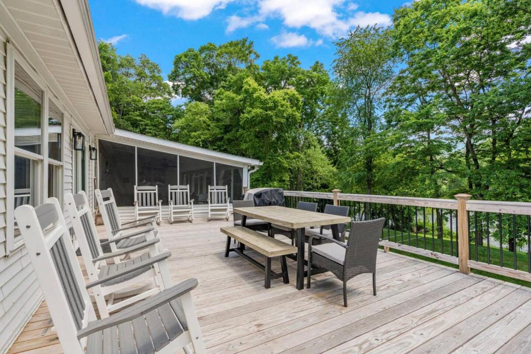 Photo of Patio Balcony in Mattawana