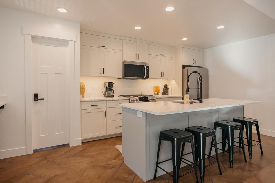 Photo of Kitchen in Helper