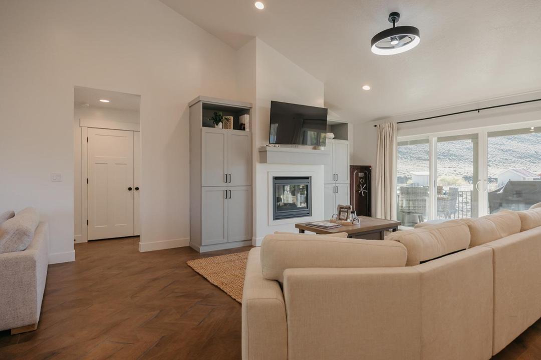 Photo of Livingroom in Helper