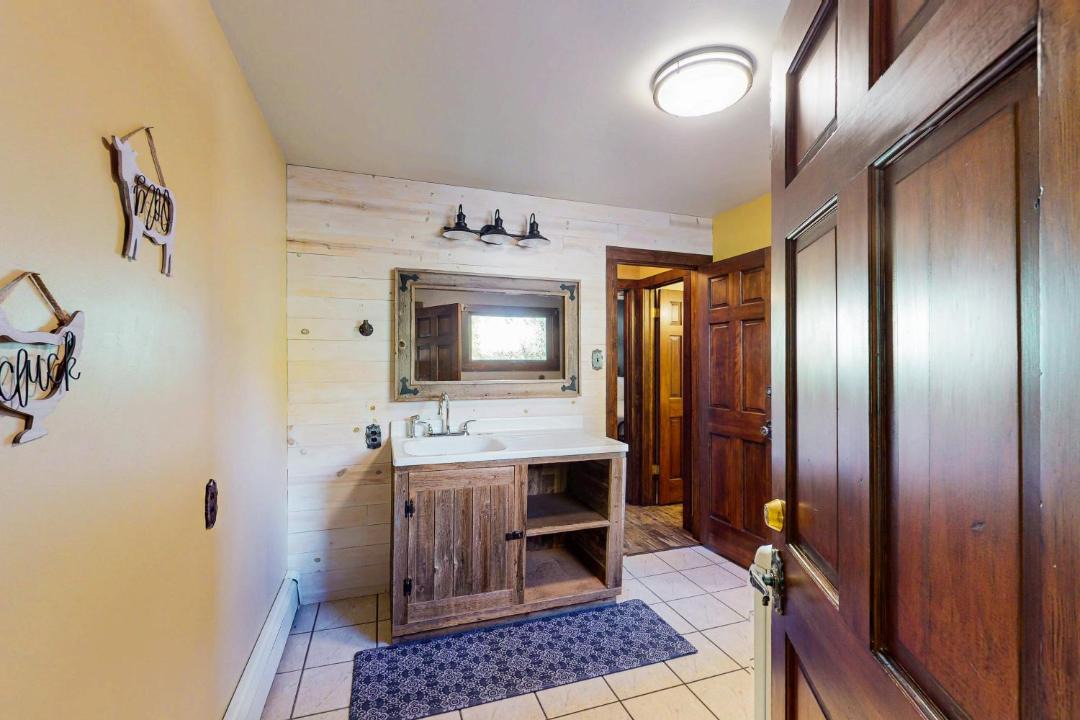Photo of Bathroom in Del Norte