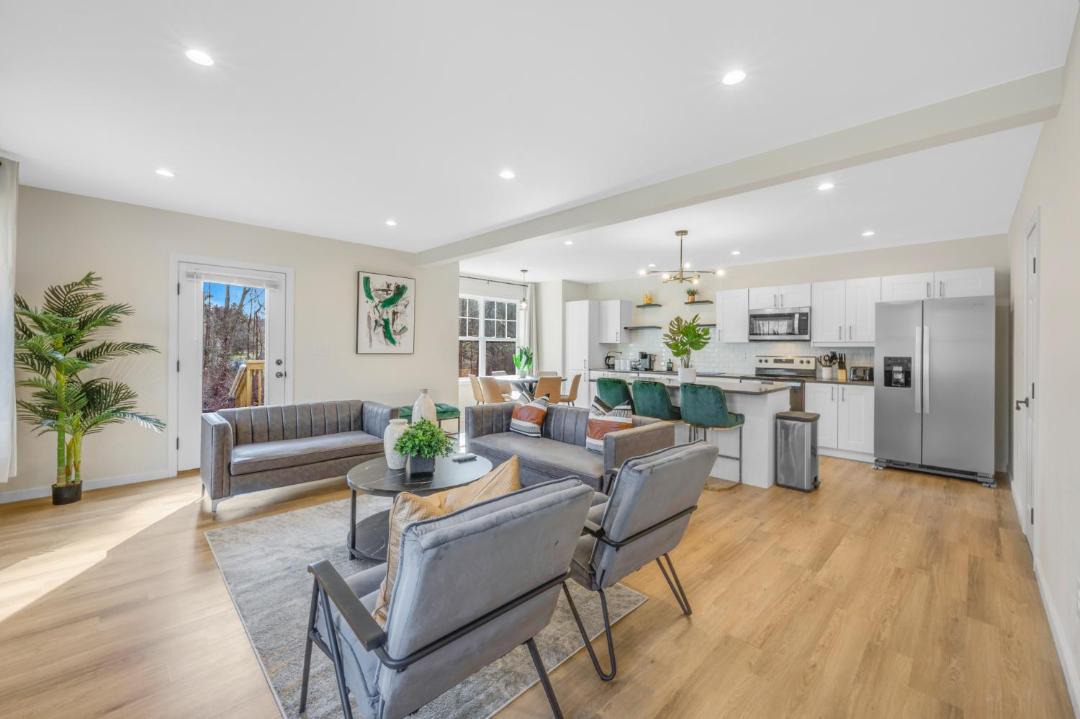 Photo of Others in Maple Hill