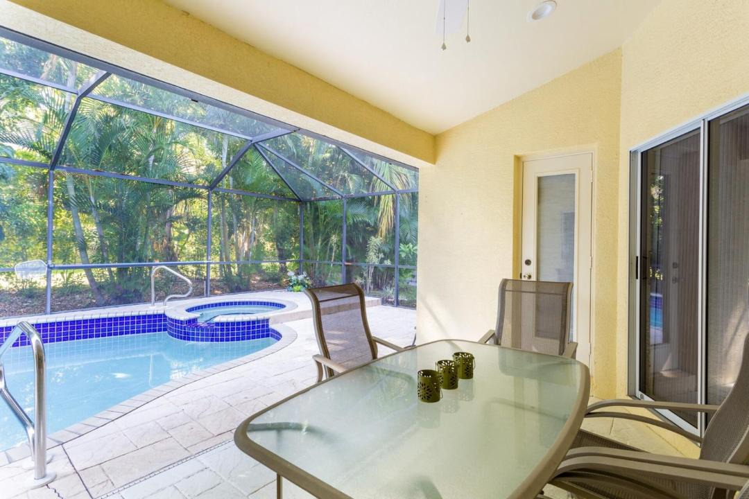Photo of Patio Balcony in Fountain Lakes