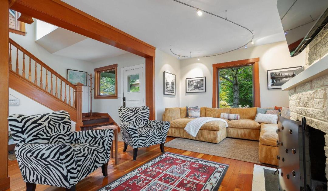 Photo of Others in Lower Queen Anne