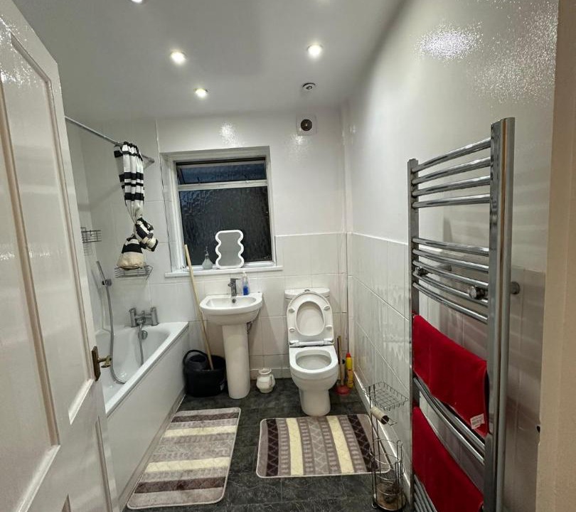 Photo of Others in Becontree