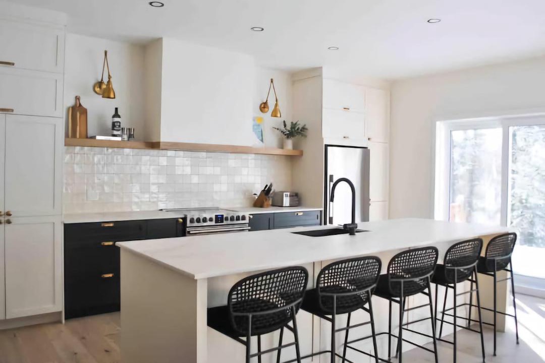 Photo of Kitchen in Petite-Riviere-Saint-Francois